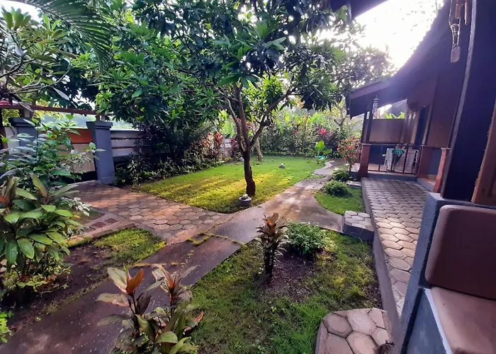 イン Taman Menjangan By Snorkelingmenjangan 2*