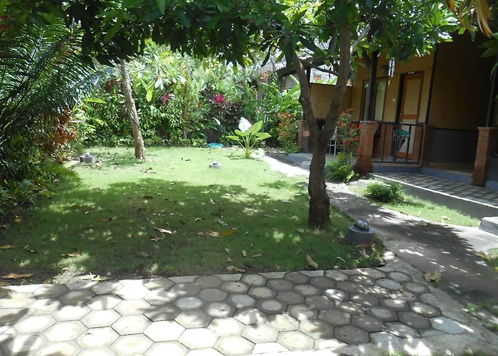 イン Taman Menjangan By Snorkelingmenjangan 2*